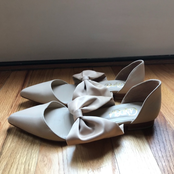 Candela Joan Bush Flats - Picture 2 of 8